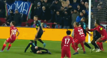 伊涅斯塔：会想念踢球的时光；进巴萨一线后每天都会观察哈维