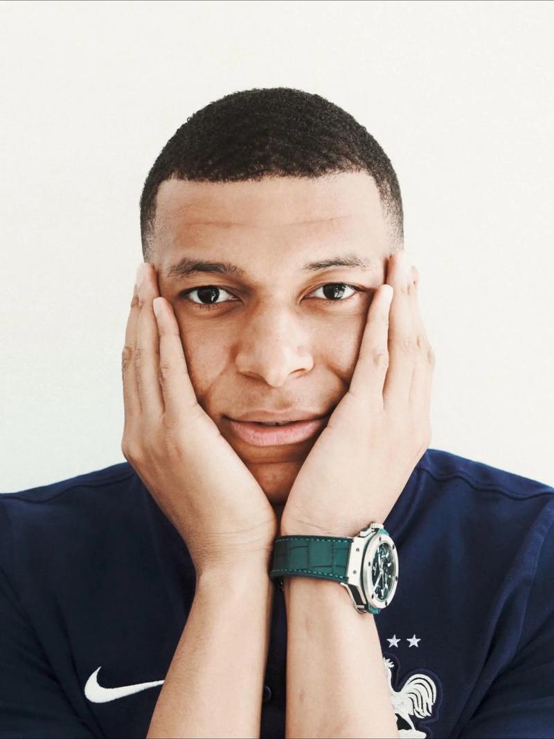 曼联三人非洲杯离队日期确定，无缘战维拉！落选奥纳纳清洗计划曝光