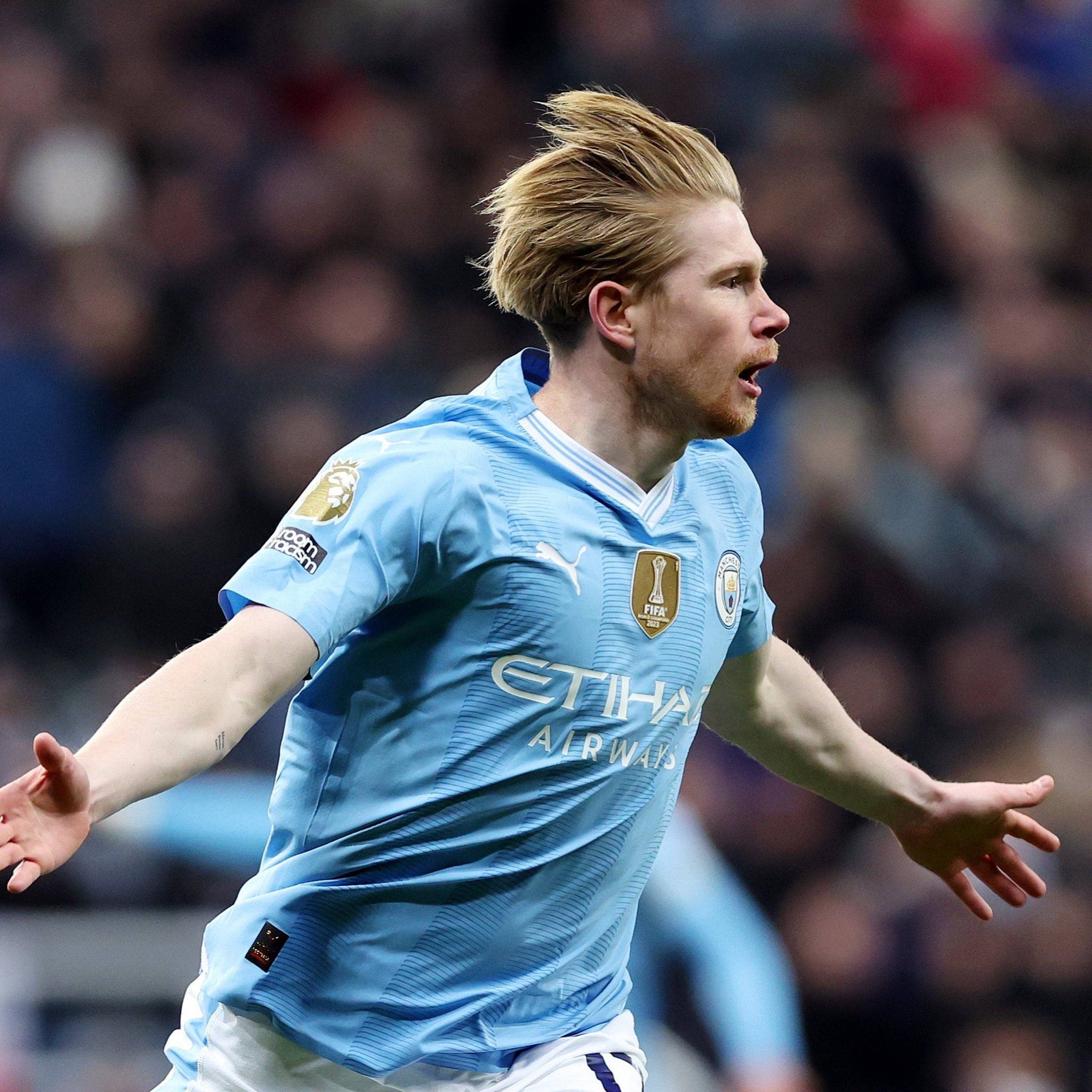 随着曼城1-2，利物浦0-3，英超最新争冠形势出炉：天助阿森纳得利